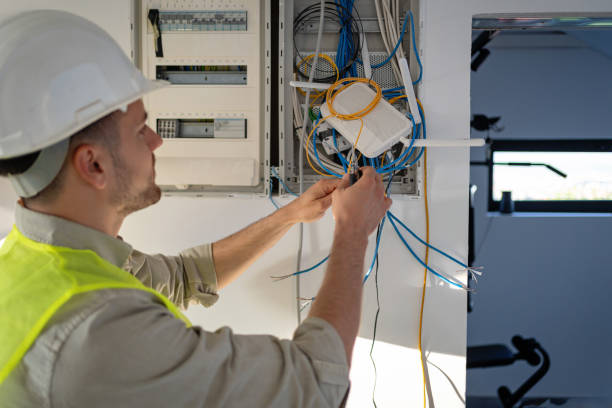 Best Affordable Emergency Electrician  in Des Peres, MO