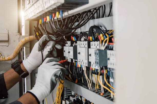 Best Electrical Contractors for Businesses  in Des Peres, MO